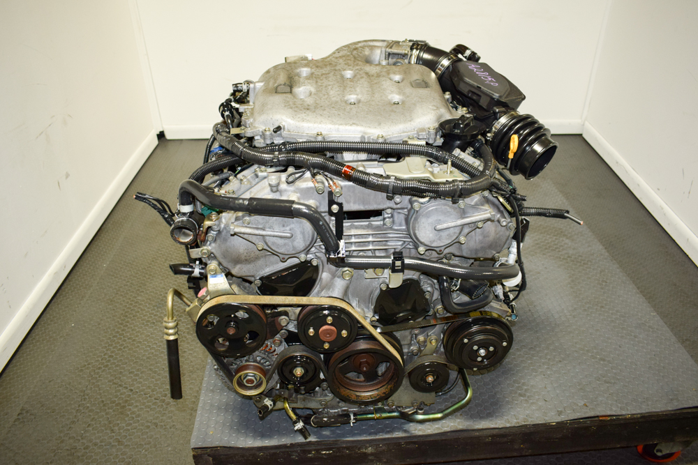 Nissan VQ35DE RWD Engine.