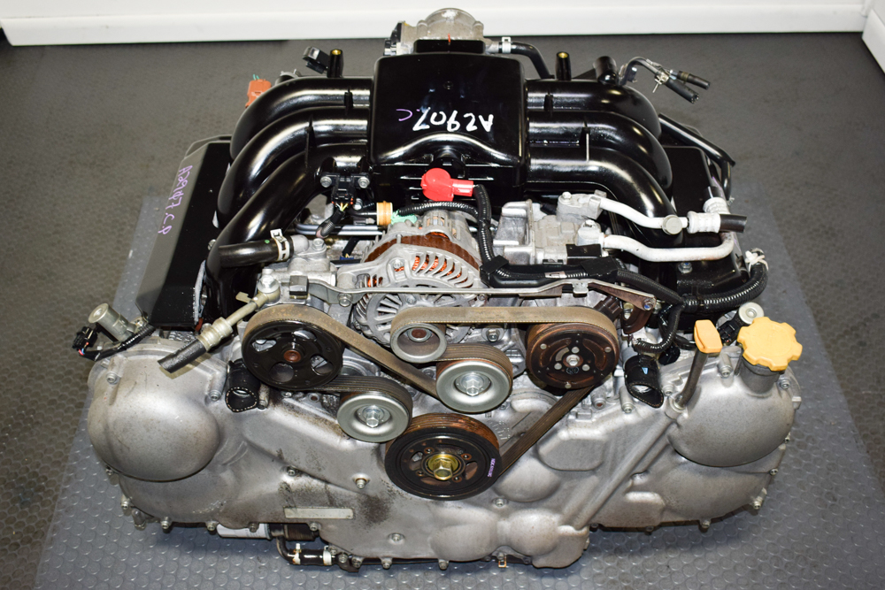 Subaru Legacy H6 3.0 motor